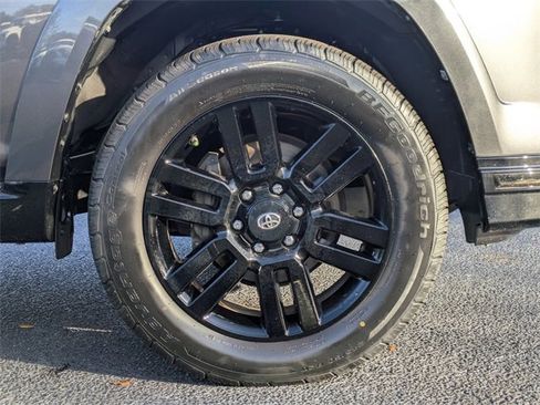 Used 2019 Toyota 4Runner Limited image 9