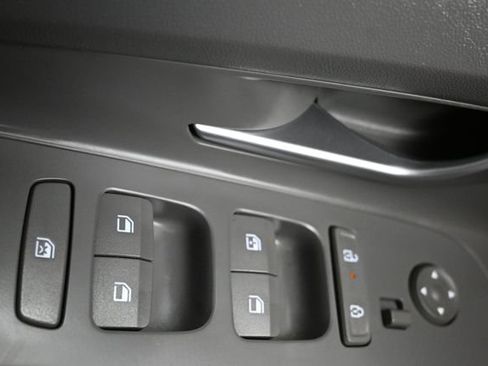 Used 2024 Hyundai Elantra SEL FWD image 24