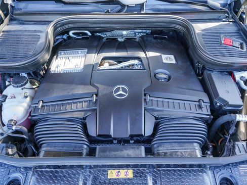 Used 2023 Mercedes-Benz Maybach GLS 600 4MATIC image 48