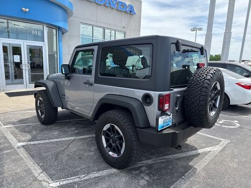Used 2017 Jeep Wrangler Sport w/ Quick Order Package 24S AWD/4WD image 4