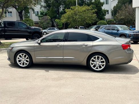 Used 2019 Chevrolet Impala Premier FWD image 3