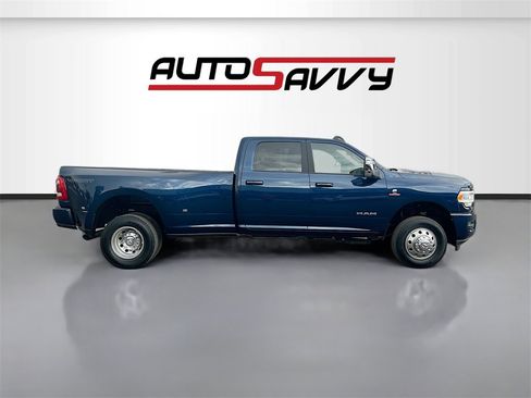 Used 2024 RAM 3500 Laramie w/ Sport Appearance Package image 8