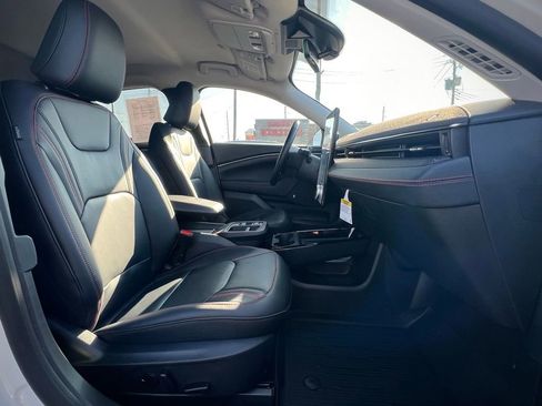 Used 2025 Ford Mustang Mach-E Premium w/ Sport Appearance Package image 30