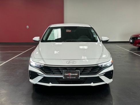 Used 2024 Hyundai Elantra SEL FWD image 10