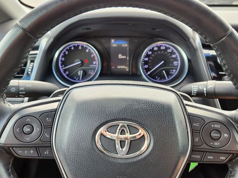 Used 2019 Toyota Camry SE image 15