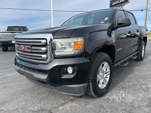 Used 2019 GMC Canyon SLE image 1