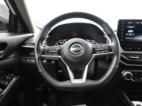 Used 2024 Nissan Altima 2.5 SR w/ SR Premium Package image 31