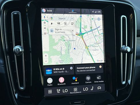 Certified 2023 Volvo C40 P8 Recharge Plus w/ Climate Package image 22