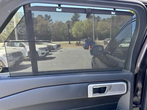 Used 2022 Ford Explorer Limited w/ Equipment Group 301A image 45