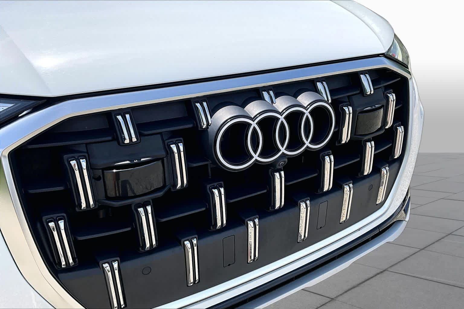 Used 2025 Audi Q7 3.0T Premium Plus AWD/4WD image 32