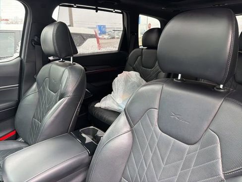 Used 2024 Kia Telluride SX Prestige X-Line image 11