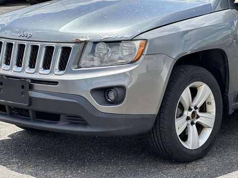 Used 2012 Jeep Compass Sport AWD/4WD image 8