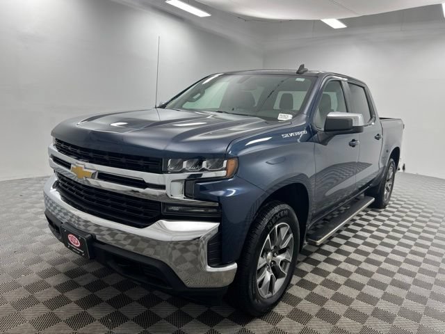 Used 2022 Chevrolet Silverado 1500 LT AWD/4WD image 2