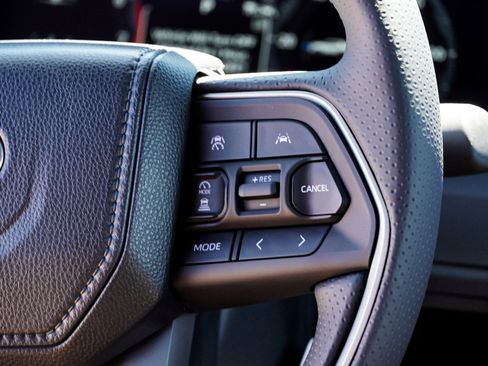 New 2026 Toyota 4Runner Limited AWD/4WD image 36