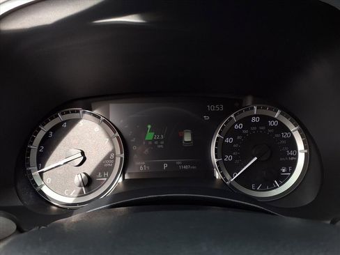 Certified 2025 Toyota Highlander XLE image 14