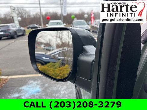 Used 2024 Nissan Titan SV w/ SV Bronze Edition Package image 22