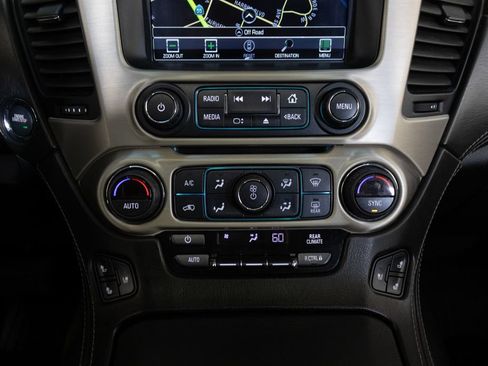 Used 2020 GMC Yukon Denali w/ Denali Ultimate Package AWD/4WD image 38