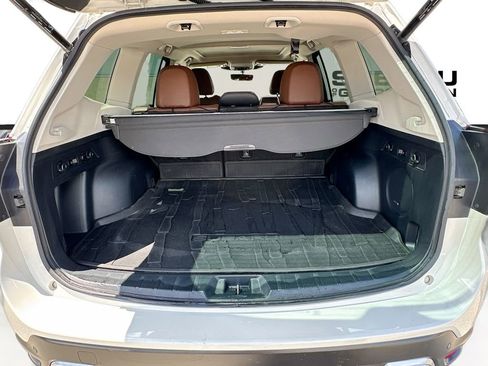 Used 2023 Subaru Forester Touring AWD/4WD image 32
