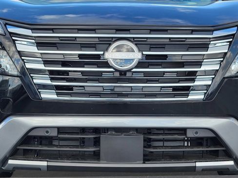 New 2025 Nissan Rogue SL image 11