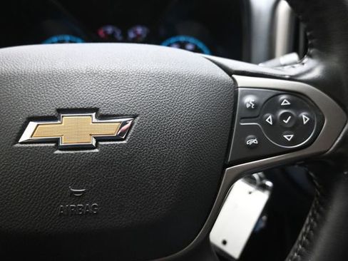 Used 2022 Chevrolet Colorado Z71 w/ Trail Boss Package AWD/4WD image 26
