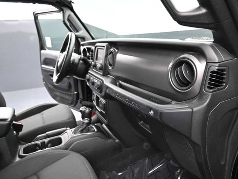 Used 2021 Jeep Wrangler Unlimited Sport AWD/4WD image 15