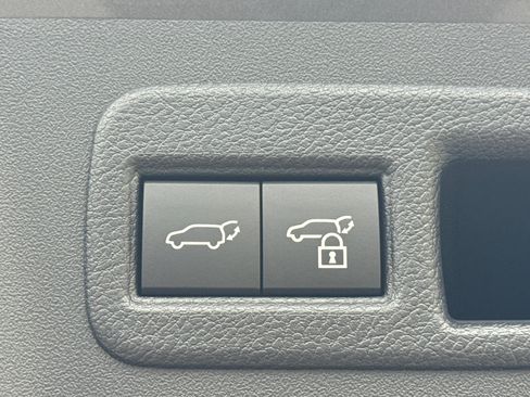 New 2026 Toyota C-HR AWD/4WD image 12
