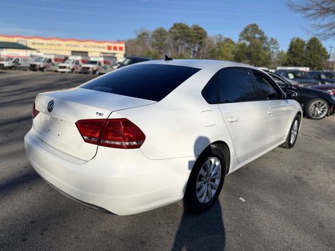 Used 2014 Volkswagen Passat 1.8T Wolfsburg Edition image 5