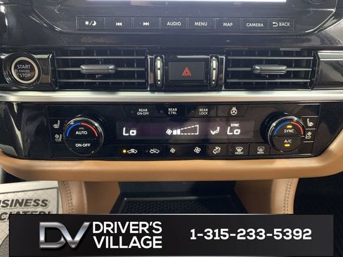 Used 2023 Nissan Pathfinder Platinum w/ Cargo Package AWD/4WD image 17