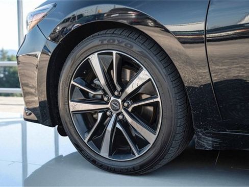 Used 2023 Nissan Maxima SV w/ Floor Mat Group image 33