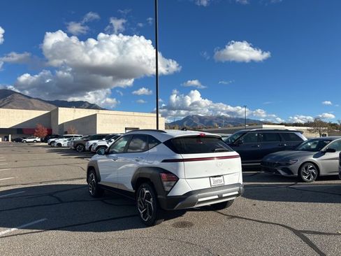 New 2026 Hyundai Kona SEL Premium image 7