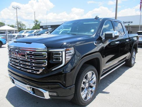 New 2026 GMC Sierra 1500 Denali w/ Denali Reserve Package AWD/4WD image 3