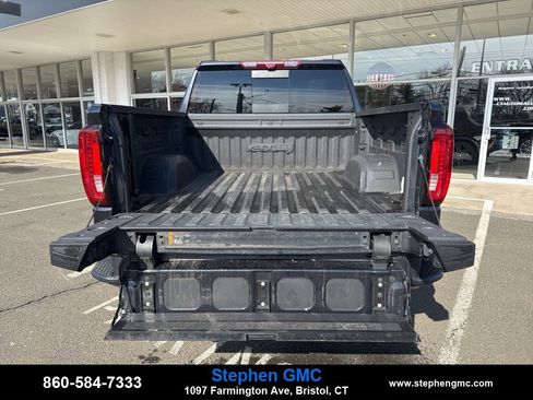 Used 2023 GMC Sierra 1500 AT4 w/ Technology Package image 27