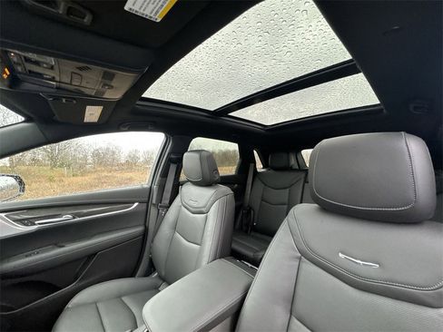 New 2026 Cadillac XT5 Sportv w/ LPO, Onyx Lite Package image 22
