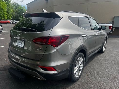 Used 2018 Hyundai Santa Fe Sport 2.0T AWD/4WD image 5