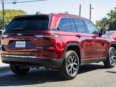 Used 2024 Jeep Grand Cherokee Limited image 4