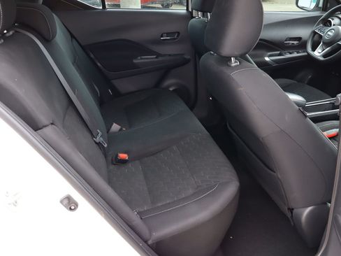 Used 2022 Nissan Kicks SV FWD image 17