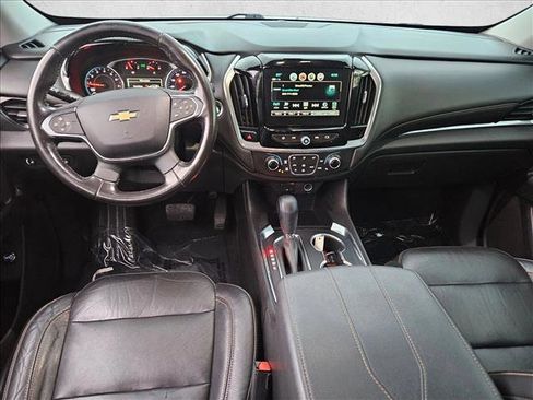 Used 2019 Chevrolet Traverse LT w/ LPO, Black Accent Package image 16