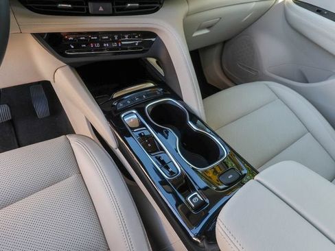Used 2023 Buick Envision Essence AWD/4WD image 20
