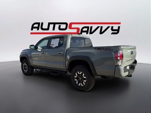 Used 2023 Toyota Tacoma TRD Off-Road w/ Technology Package RWD image 7