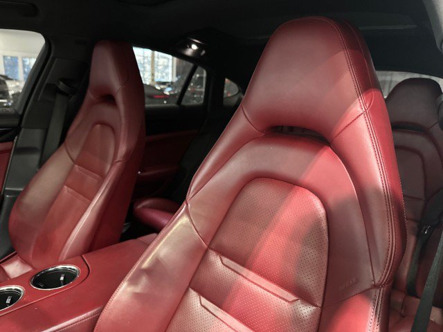Used 2018 Porsche Panamera 4 AWD/4WD image 44