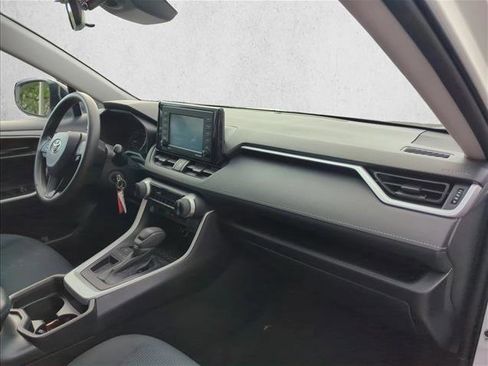 Certified 2021 Toyota RAV4 LE FWD image 26