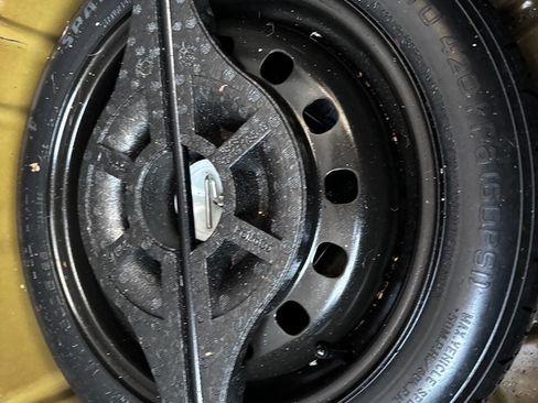 Used 2010 Ford Focus SE image 28