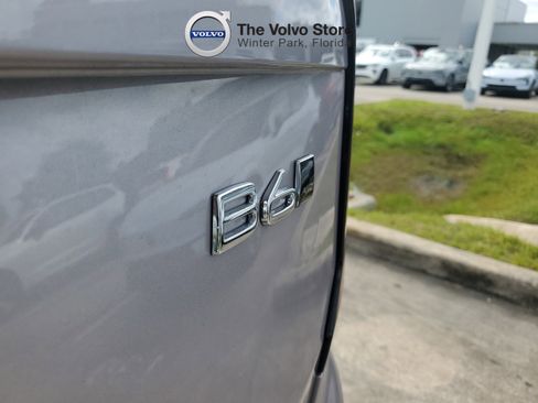 Used 2026 Volvo XC90 B6 Plus w/ Protection Package Premier AWD/4WD image 11