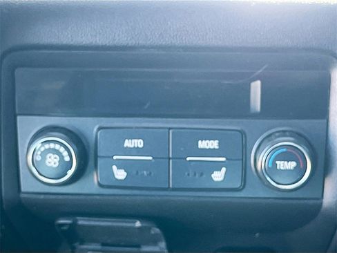 Used 2018 GMC Acadia Denali image 27