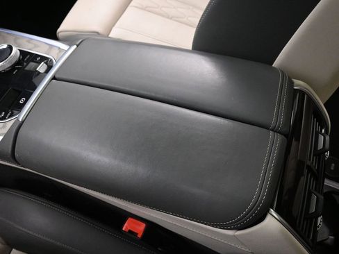 Used 2023 BMW X7 M60i w/ Executive Package image 50