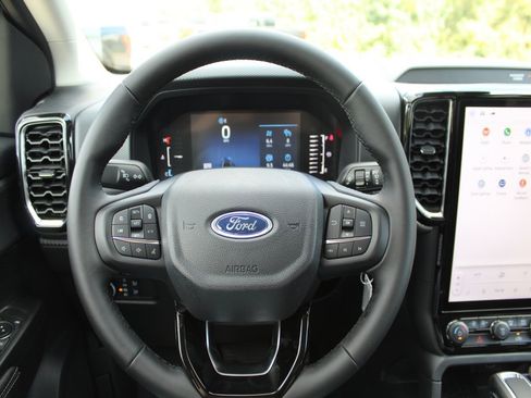 New 2025 Ford Ranger XLT image 19