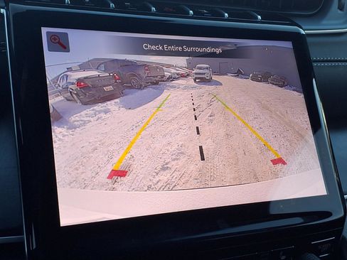 Used 2025 Jeep Grand Cherokee L Limited image 10