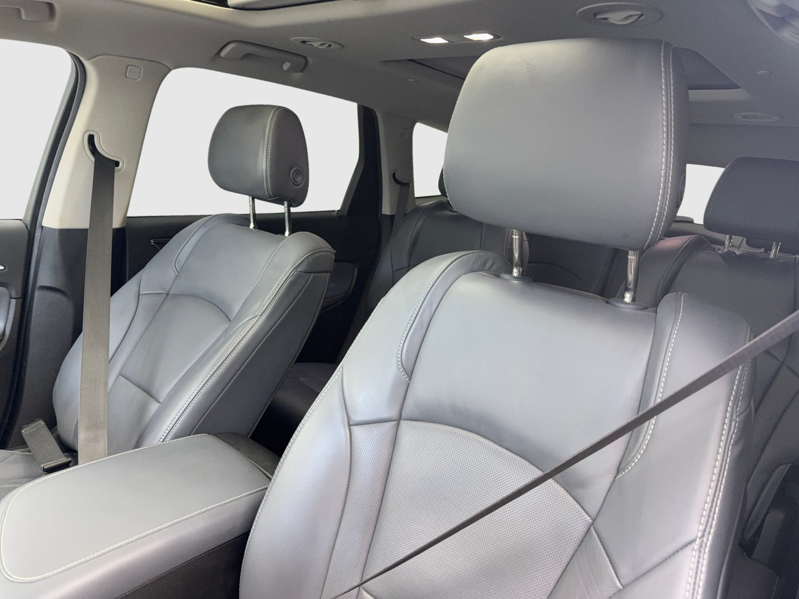 Used 2018 Buick Enclave Premium w/ Trailering Package AWD/4WD image 27