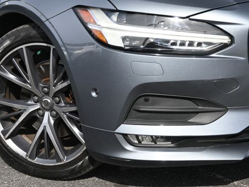 Used 2018 Volvo S90 T5 Momentum image 12