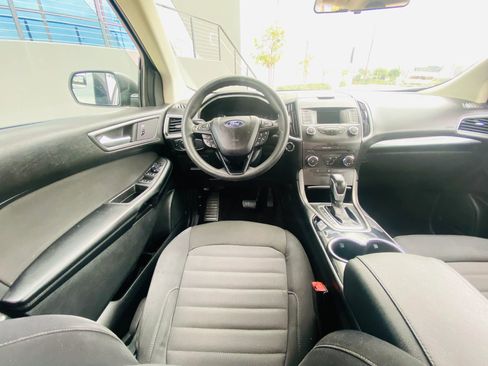 Used 2016 Ford Edge SE image 23